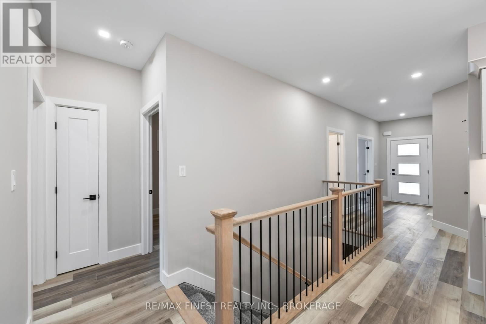 161 CREIGHTON DRIVE Image 17