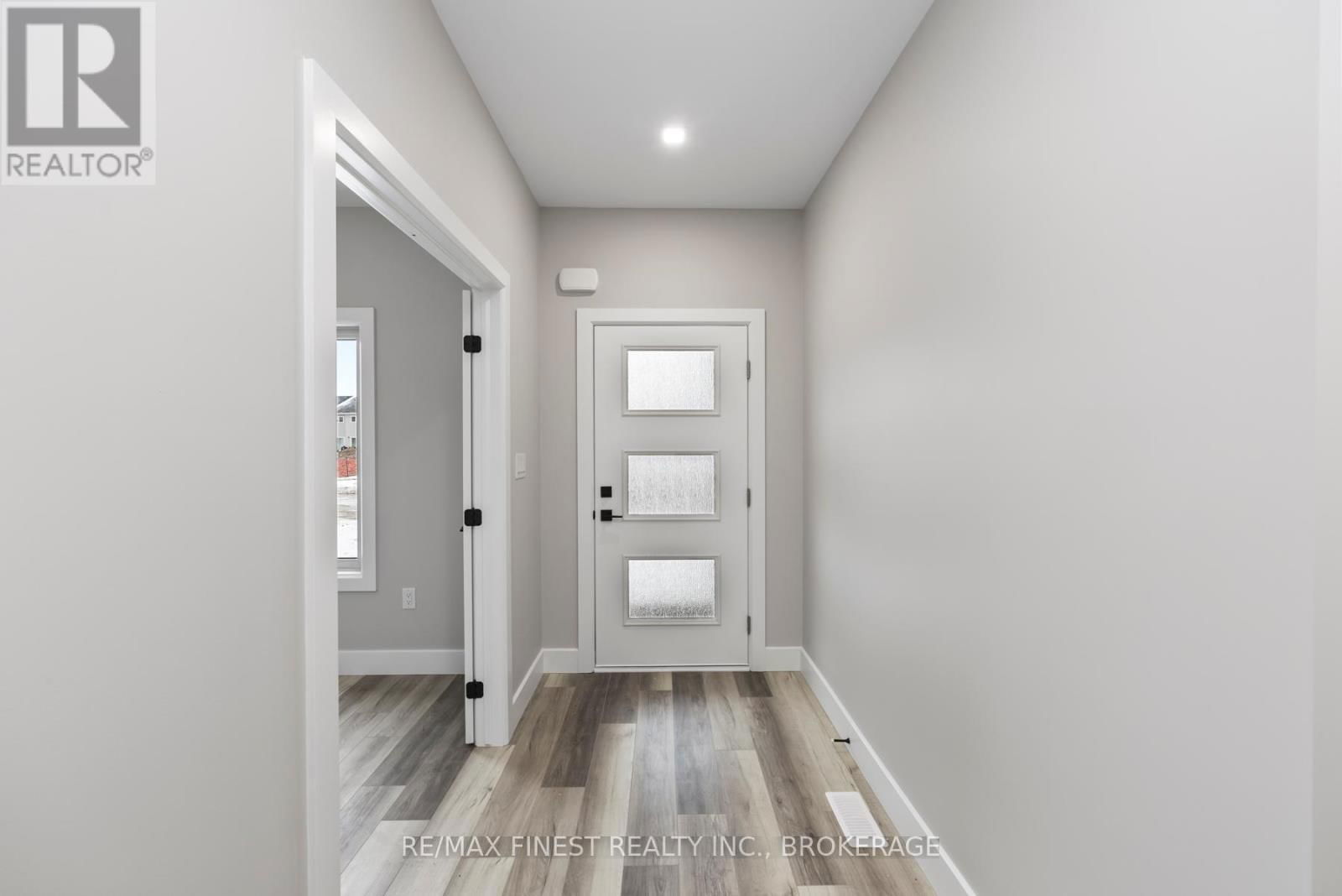 161 CREIGHTON DRIVE Image 3