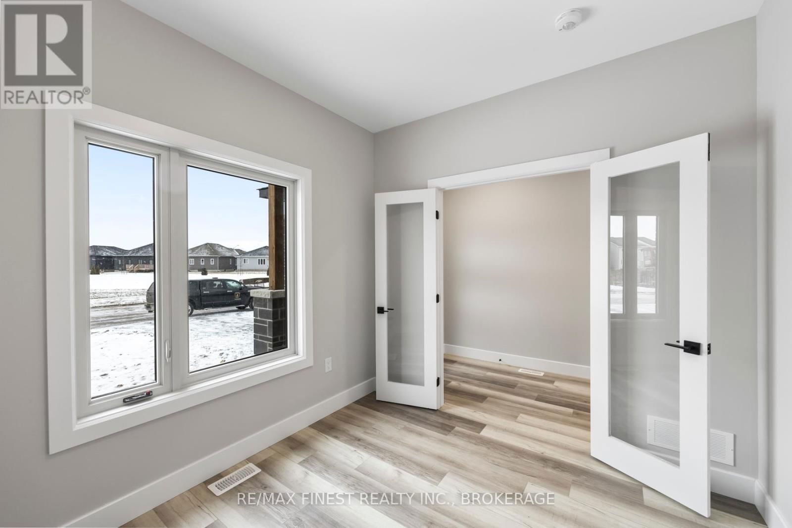 161 CREIGHTON DRIVE Image 5