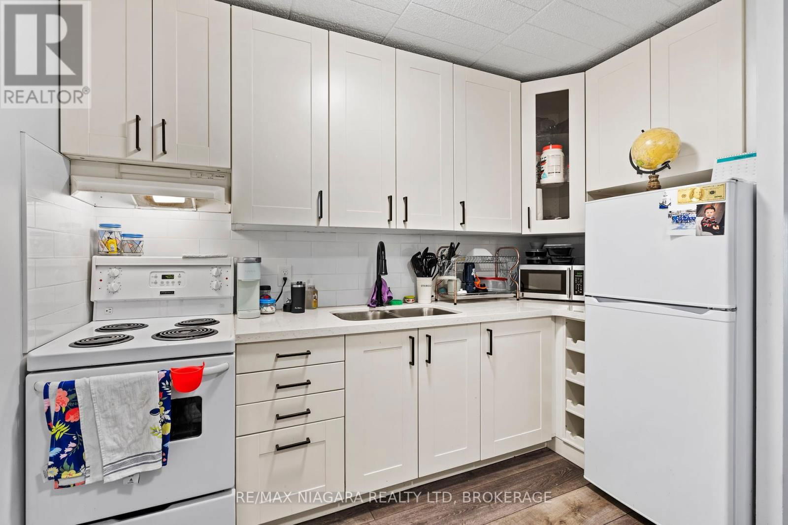 41 CARLETON STREET SOUTH Image 19