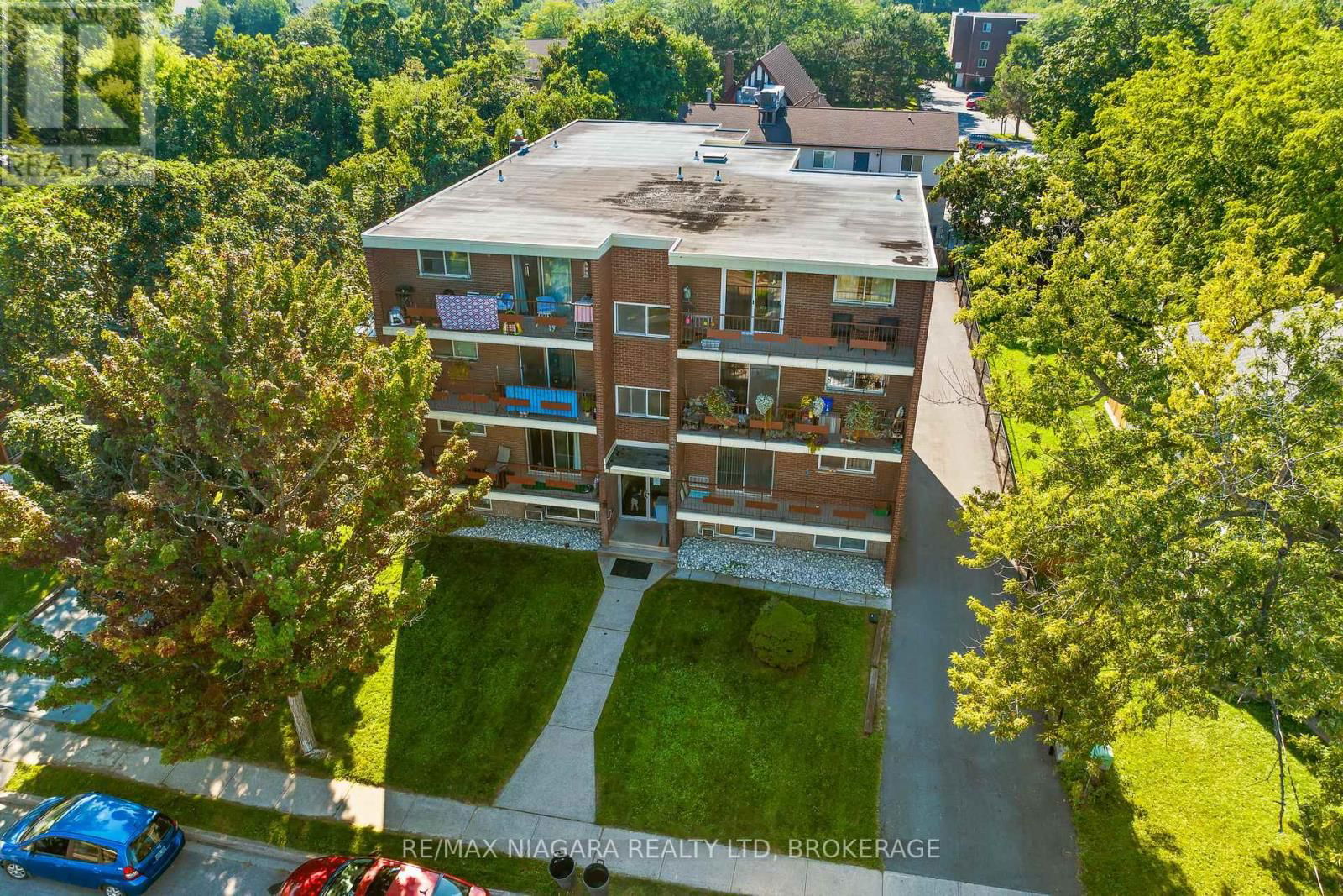 41 CARLETON STREET SOUTH Image 4