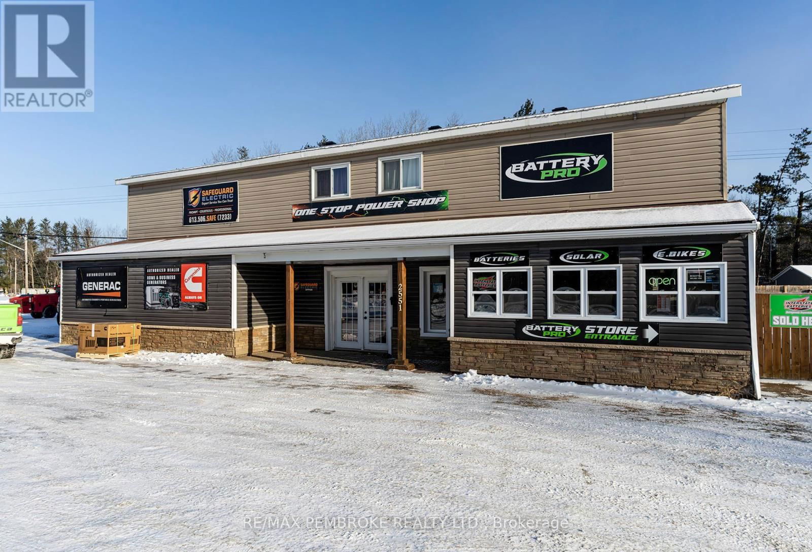 2551 PETAWAWA BOULEVARD Image 1