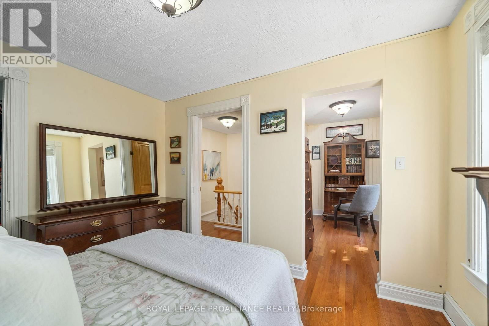 367 BLEECKER AVENUE Image 20