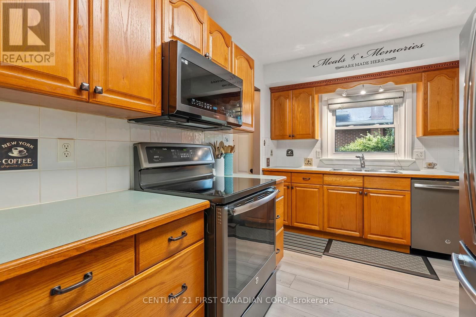 1055 OSGOODE DRIVE Image 31