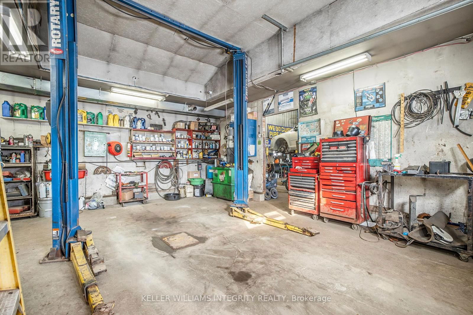 531 WHELAN ROAD SOUTH Image 12