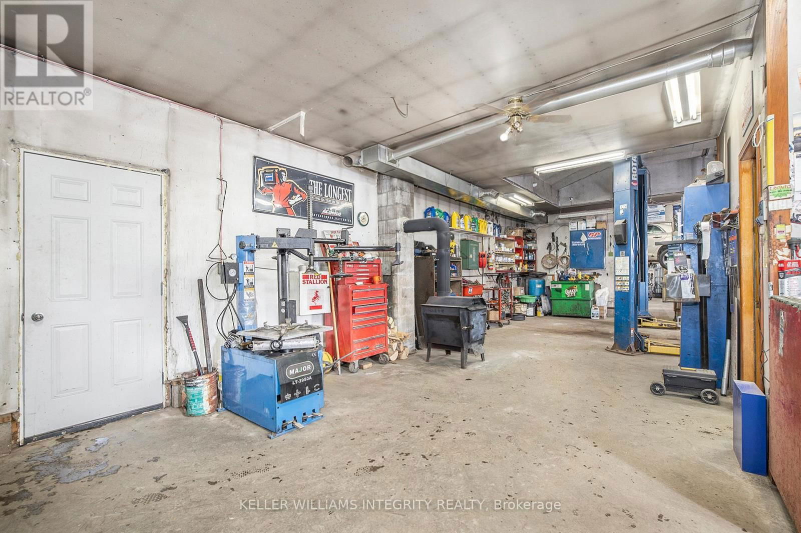 531 WHELAN ROAD SOUTH Image 16