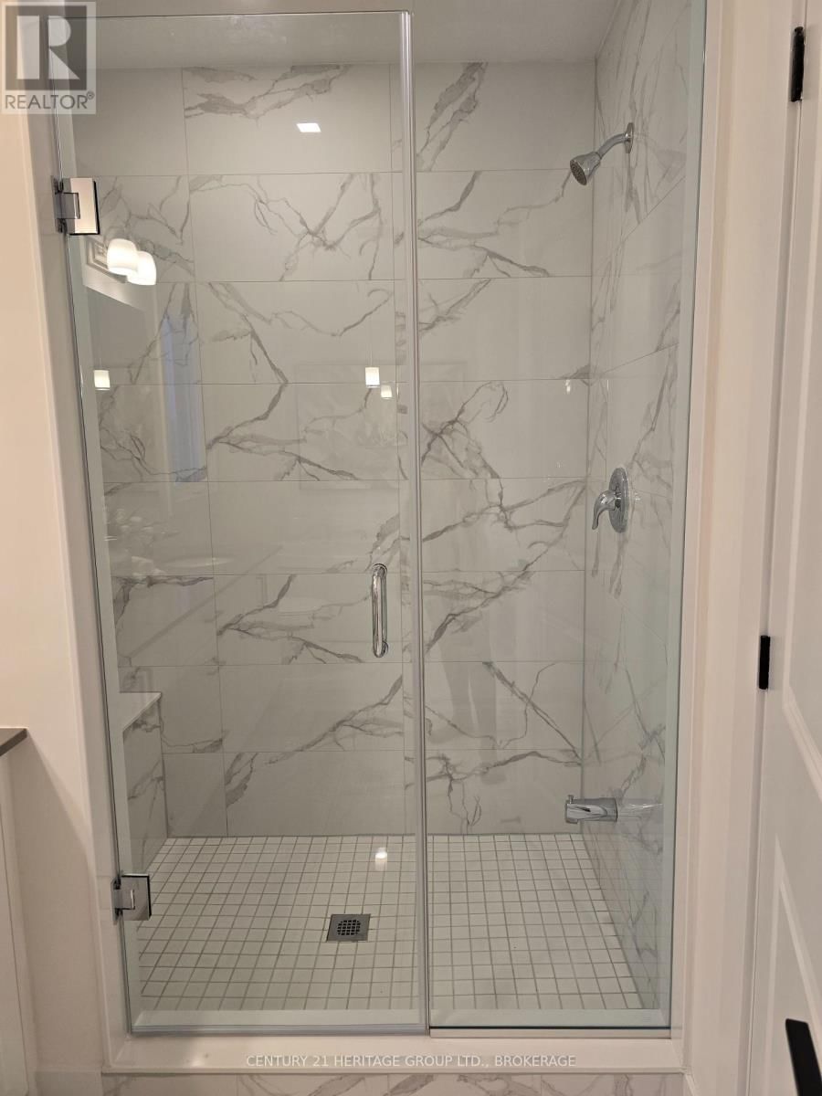 98 CREIGHTON DRIVE Image 11