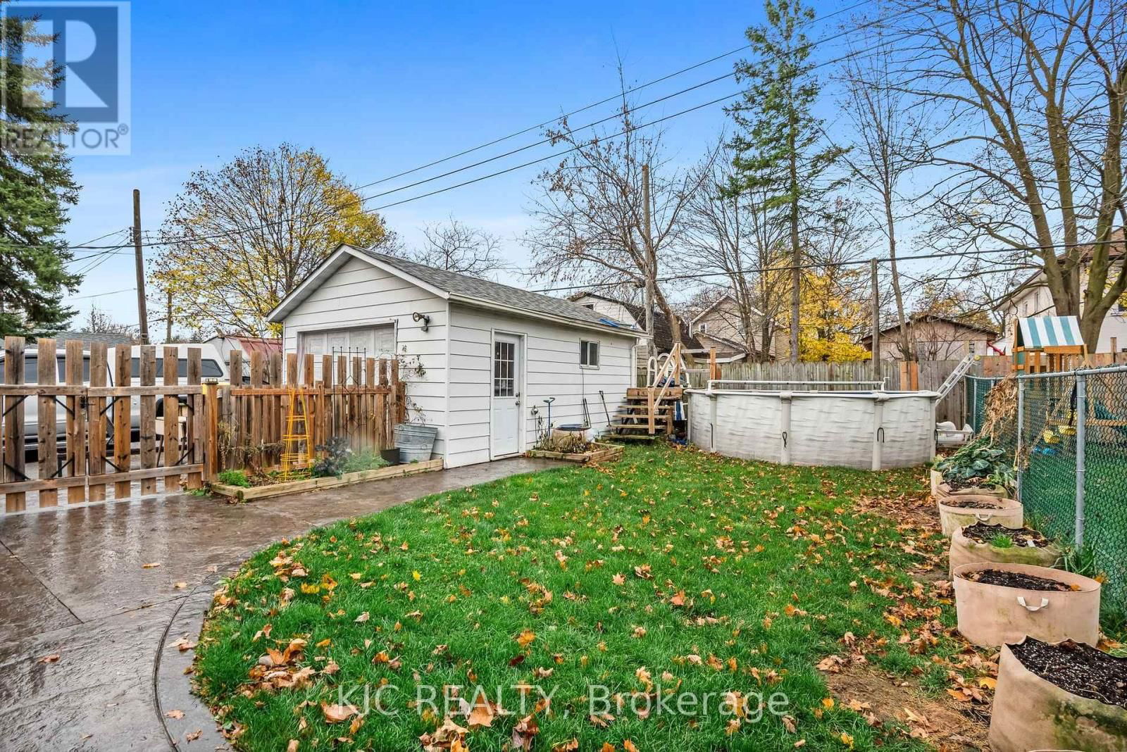 245 WOODBINE AVENUE Image 36