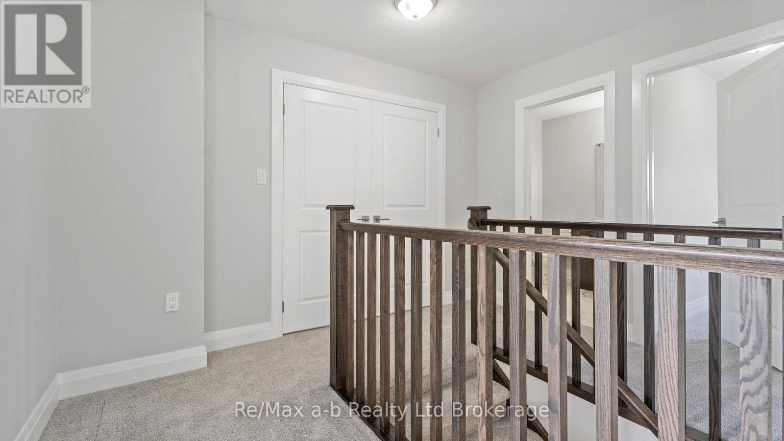 68 CAYLEY STREET Image 15