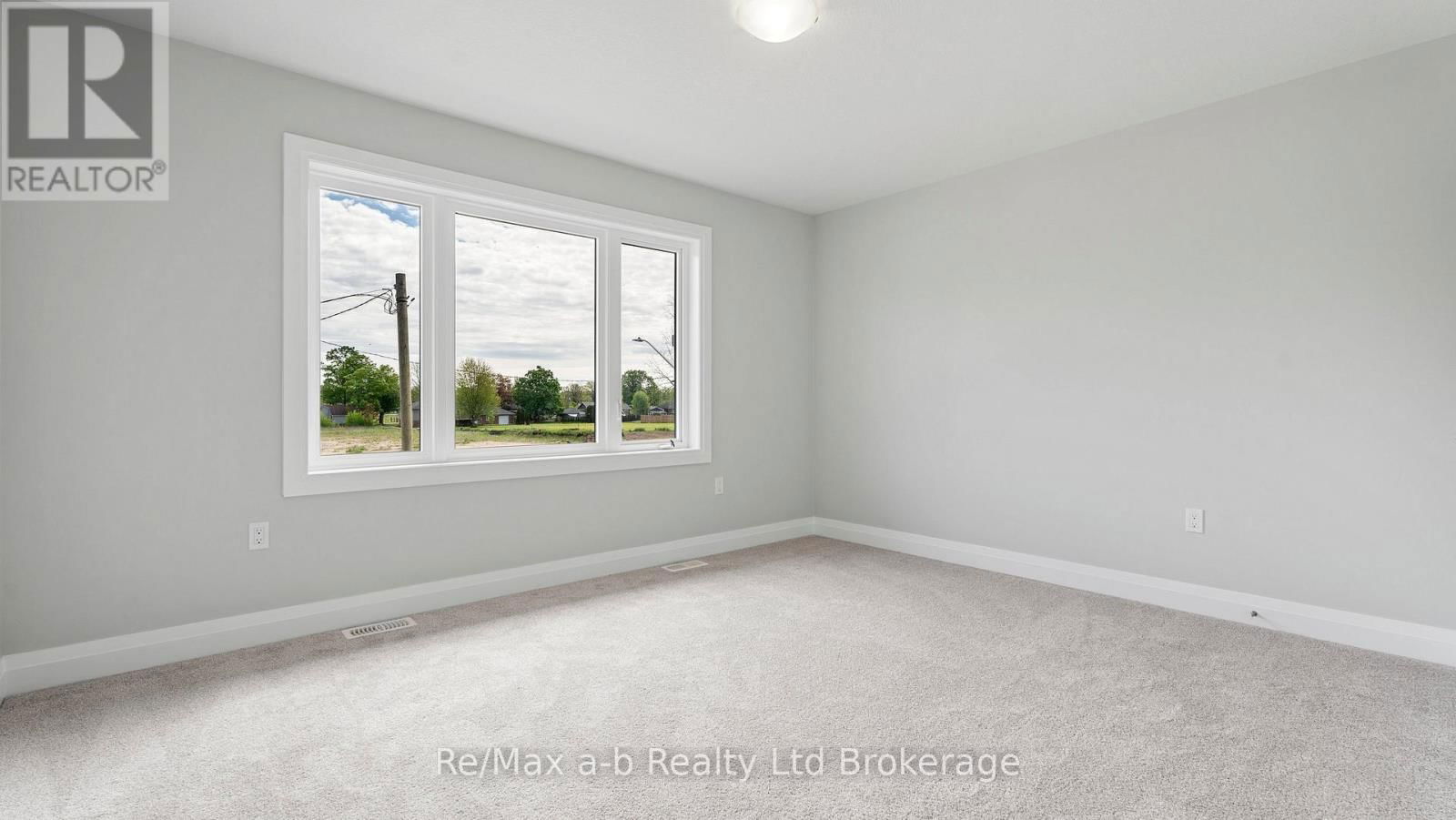 68 CAYLEY STREET Image 16