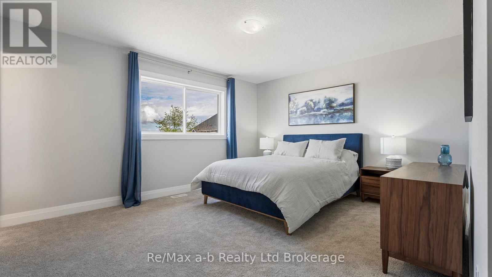 68 CAYLEY STREET Image 20