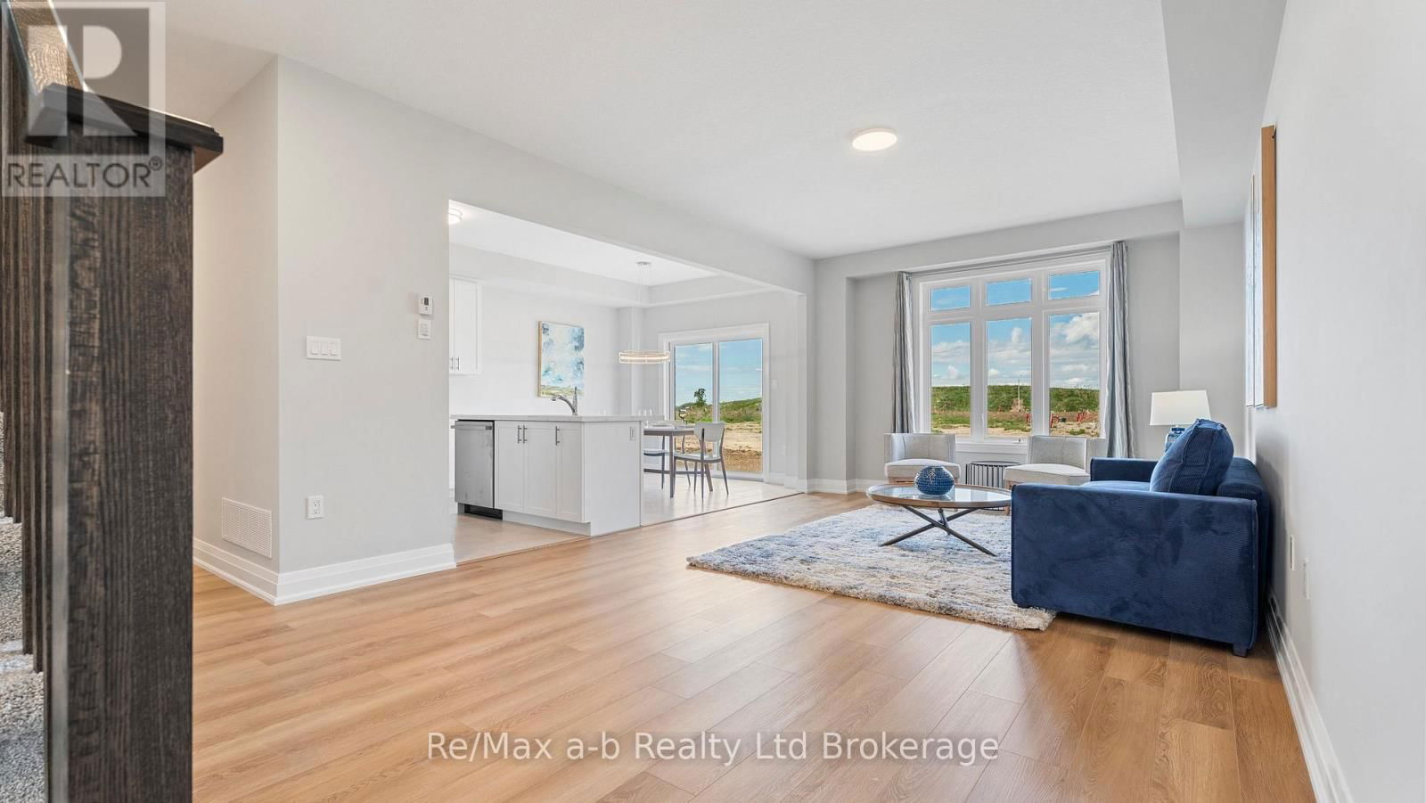 68 CAYLEY STREET Image 3