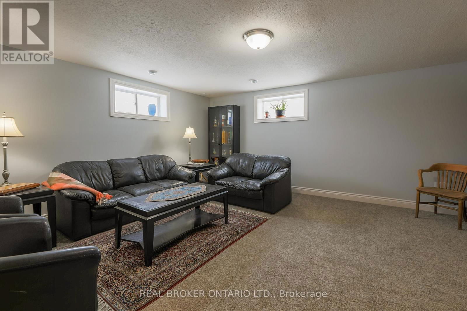 3403 SUMMERBREEZE DRIVE Image 34