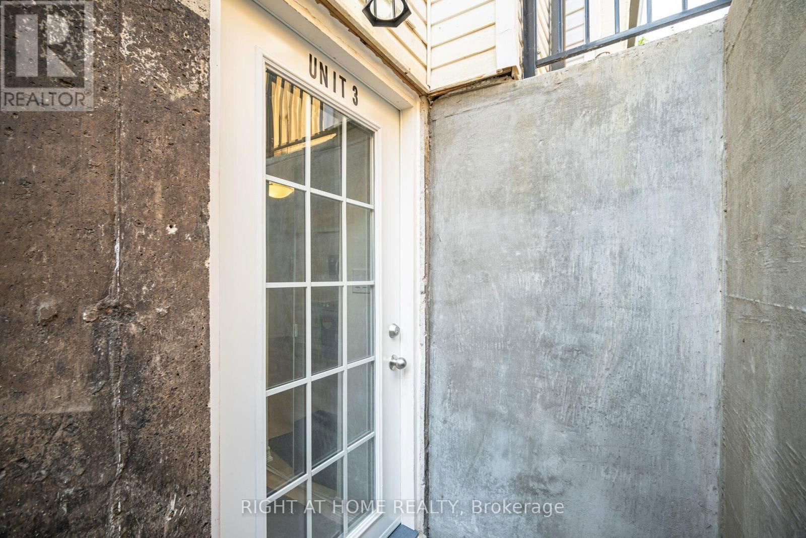 163 BRUCE STREET Image 24