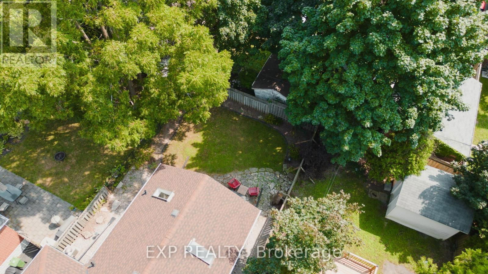 124 BOND STREET NORTH Image 29
