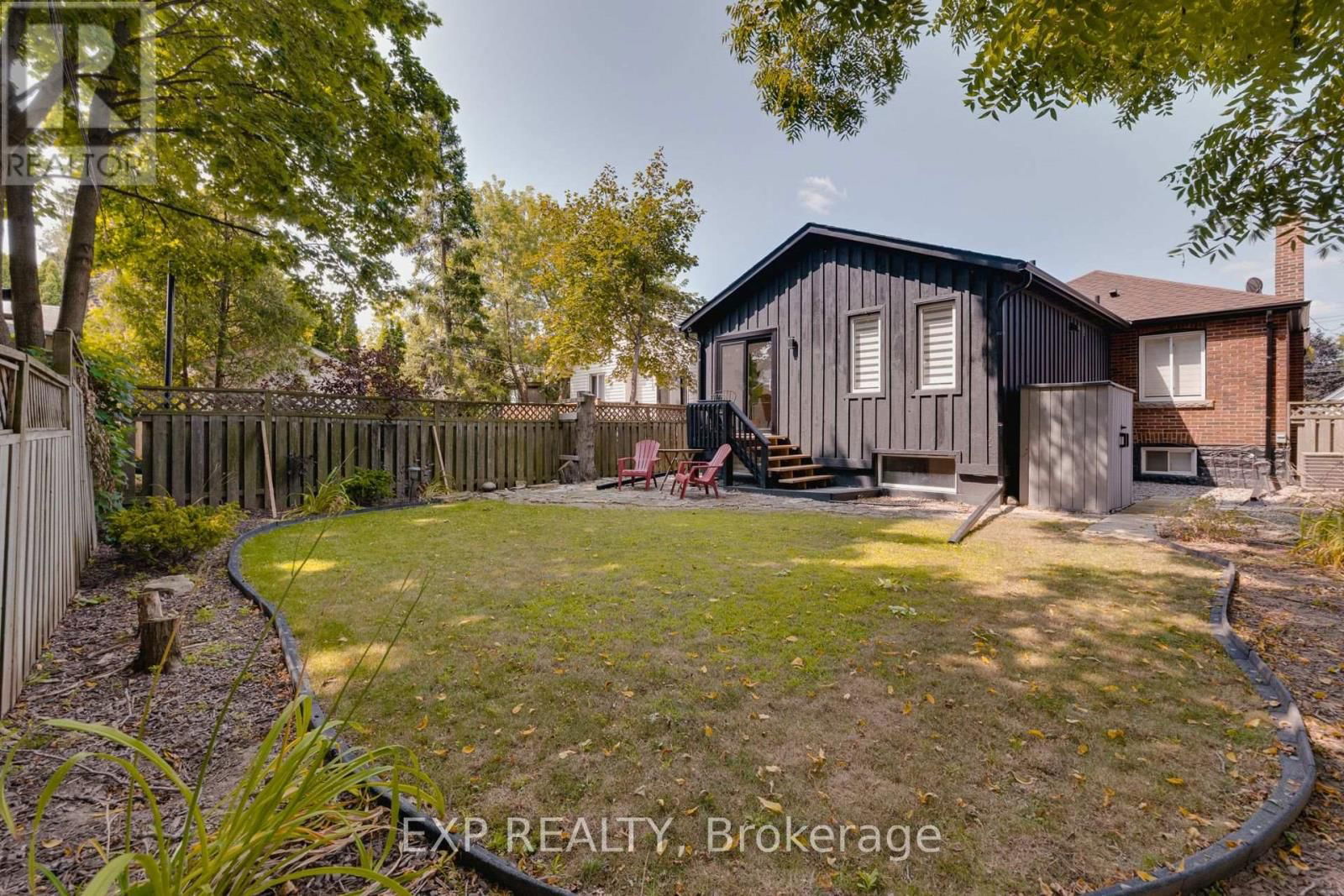 124 BOND STREET NORTH Image 30