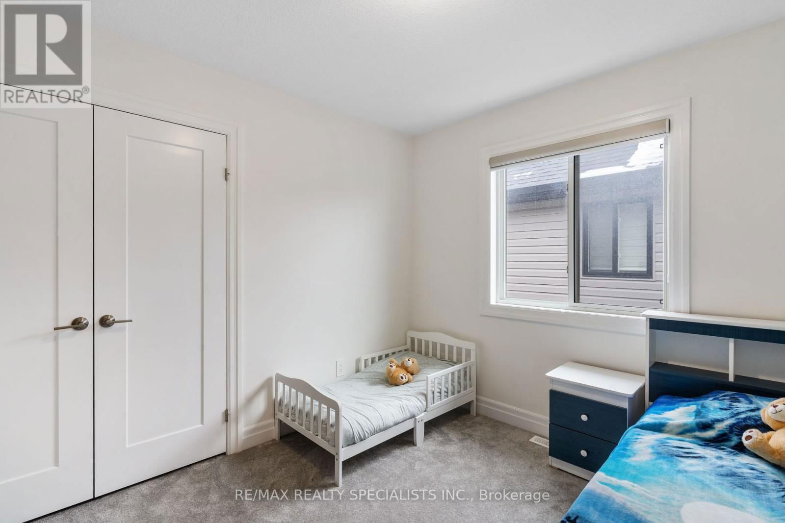 3853 AUCKLAND AVENUE Image 32