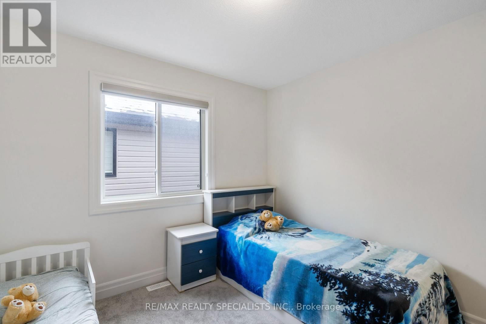 3853 AUCKLAND AVENUE Image 33