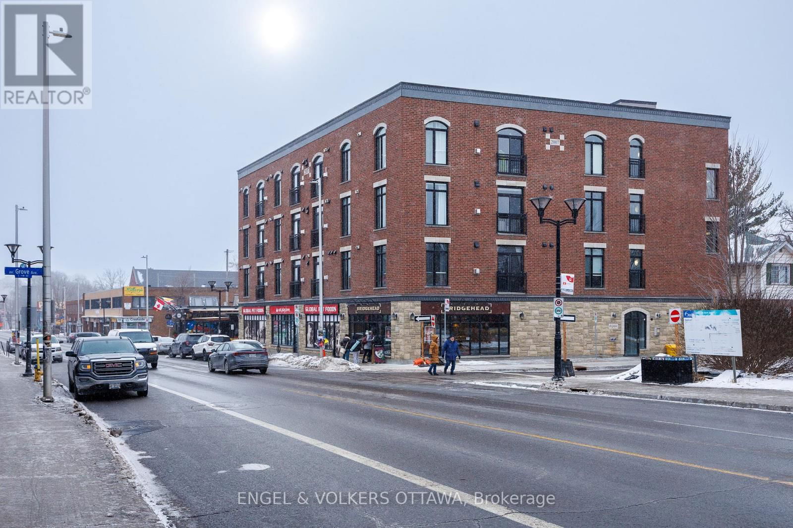 302 - 6 GROVE AVENUE Image 9