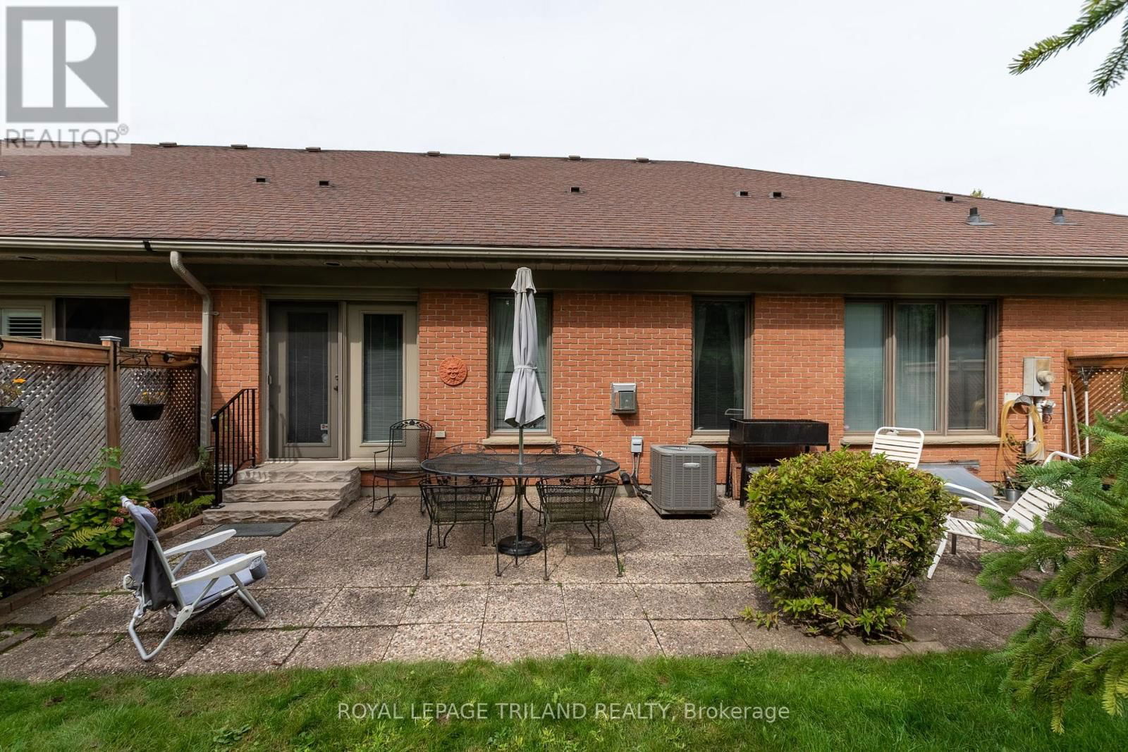 19 - 40 QUINELLA DRIVE Image 26