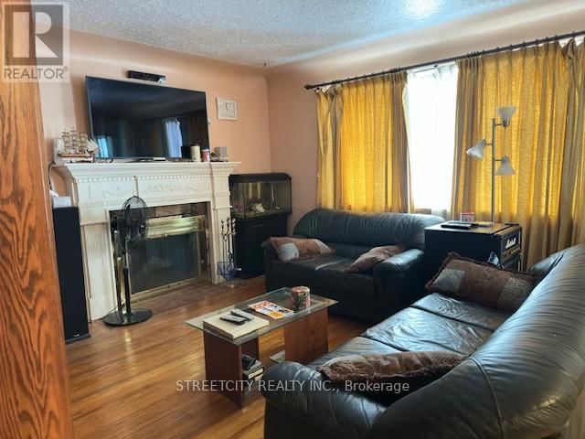 324 AVONDALE ROAD Image 4