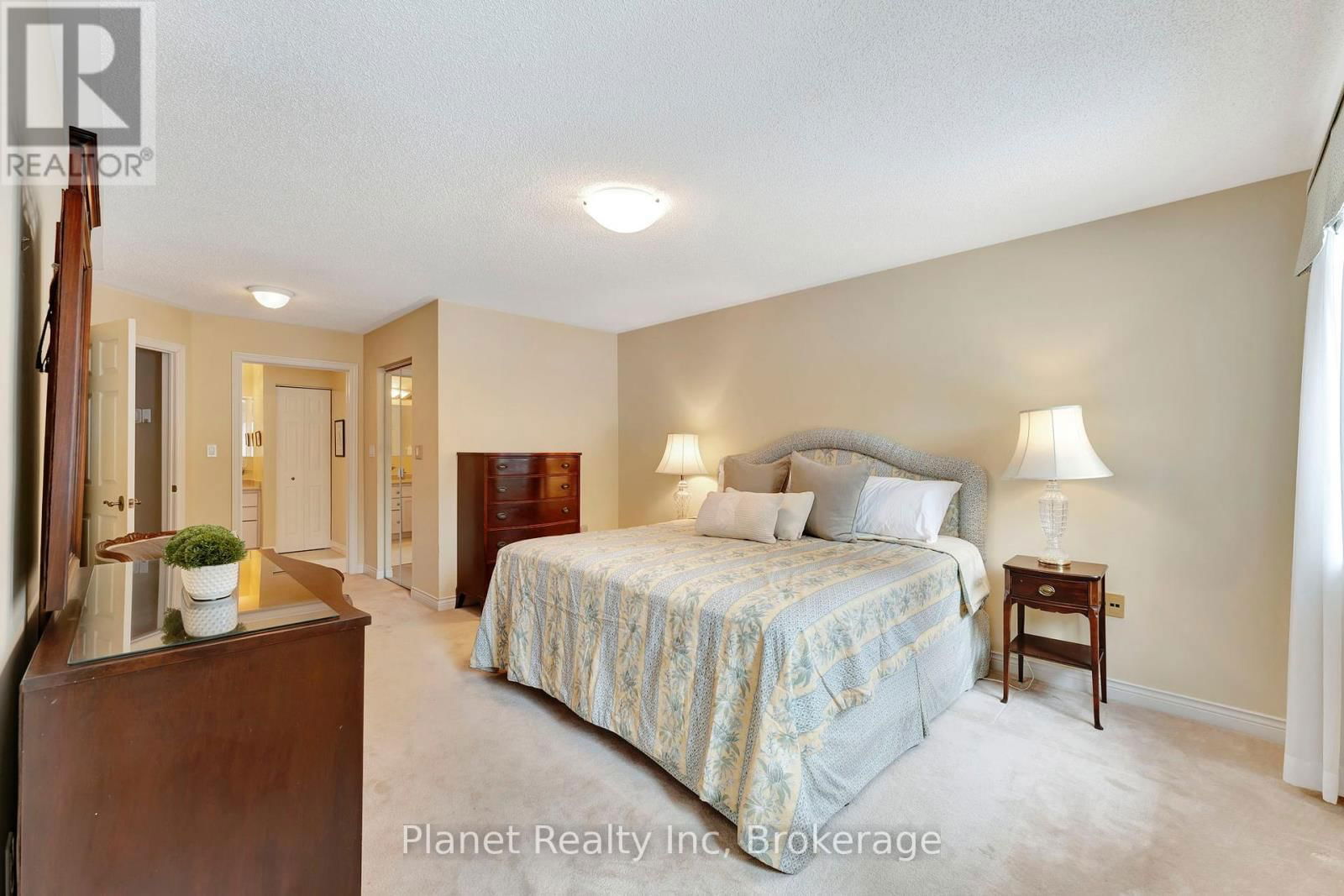 41 ARBORDALE WALK Image 13