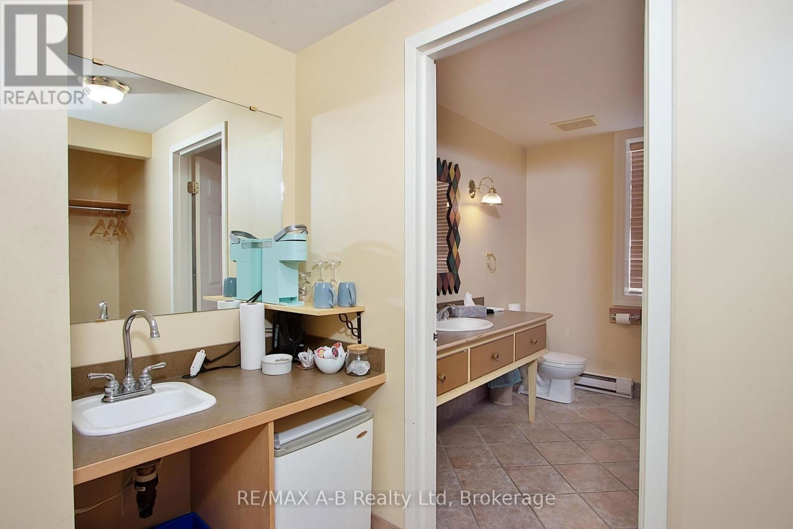 38 ALBERT STREET Image 16