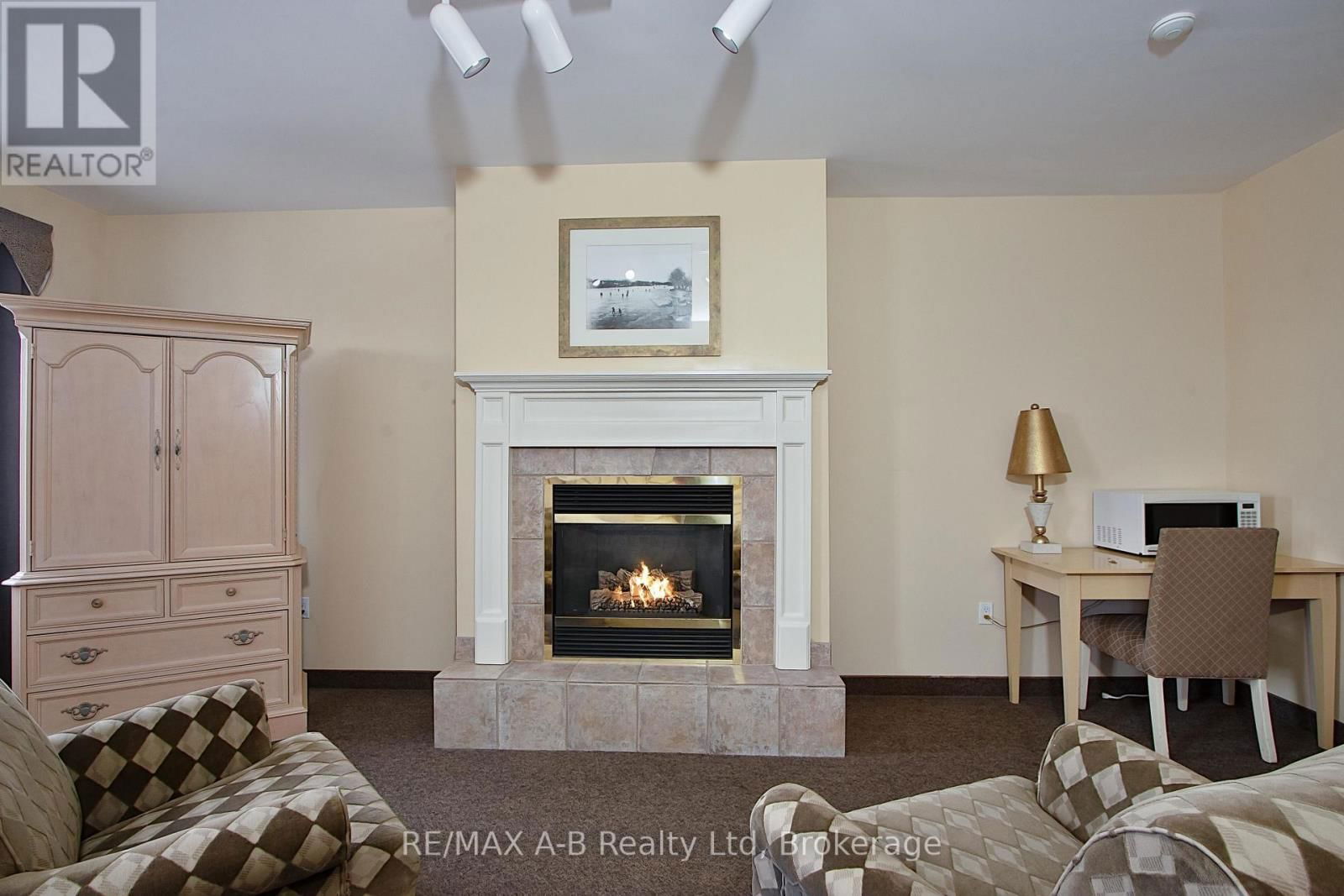 38 ALBERT STREET Image 20