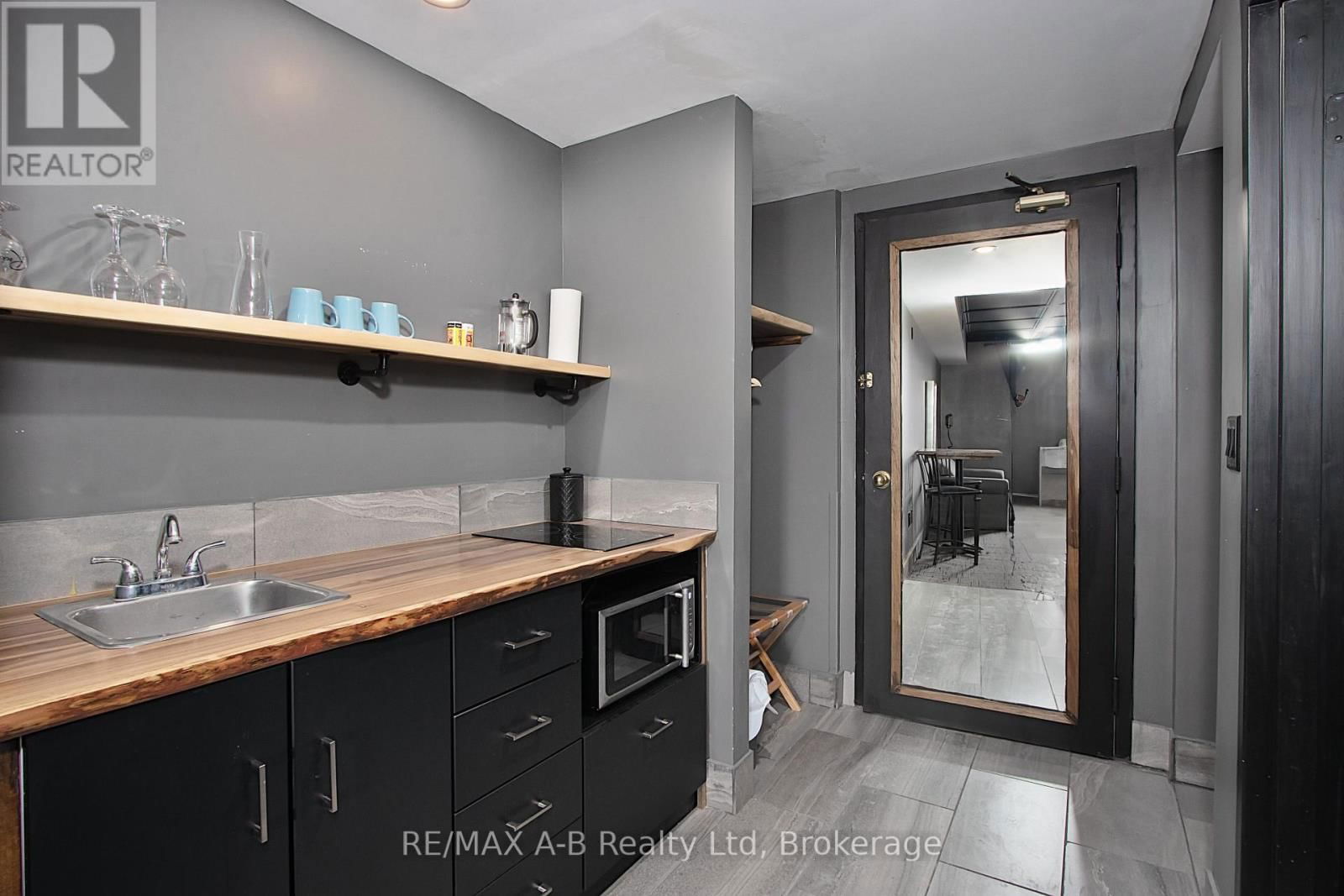 38 ALBERT STREET Image 25