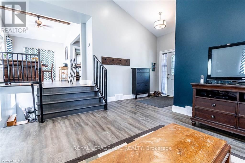 3269 YOUNG AVENUE Image 10