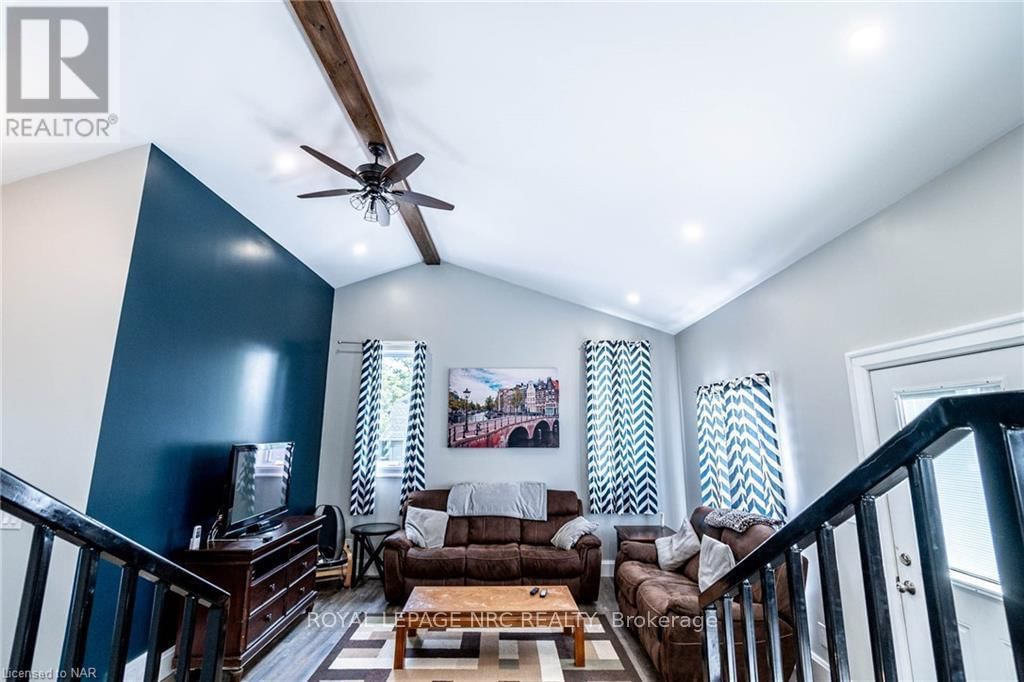 3269 YOUNG AVENUE Image 11