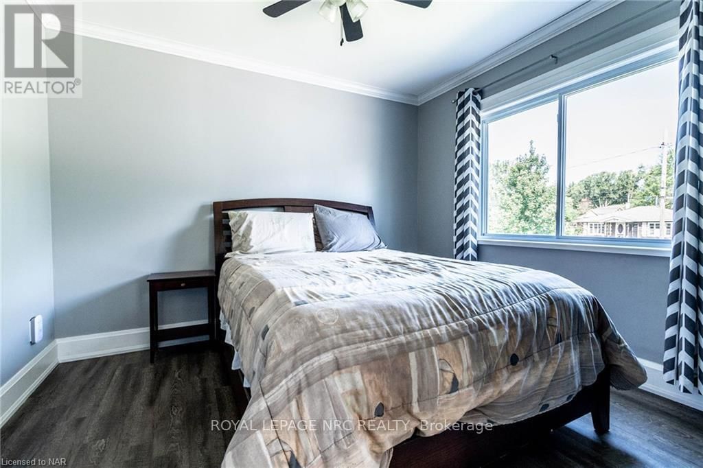 3269 YOUNG AVENUE Image 21