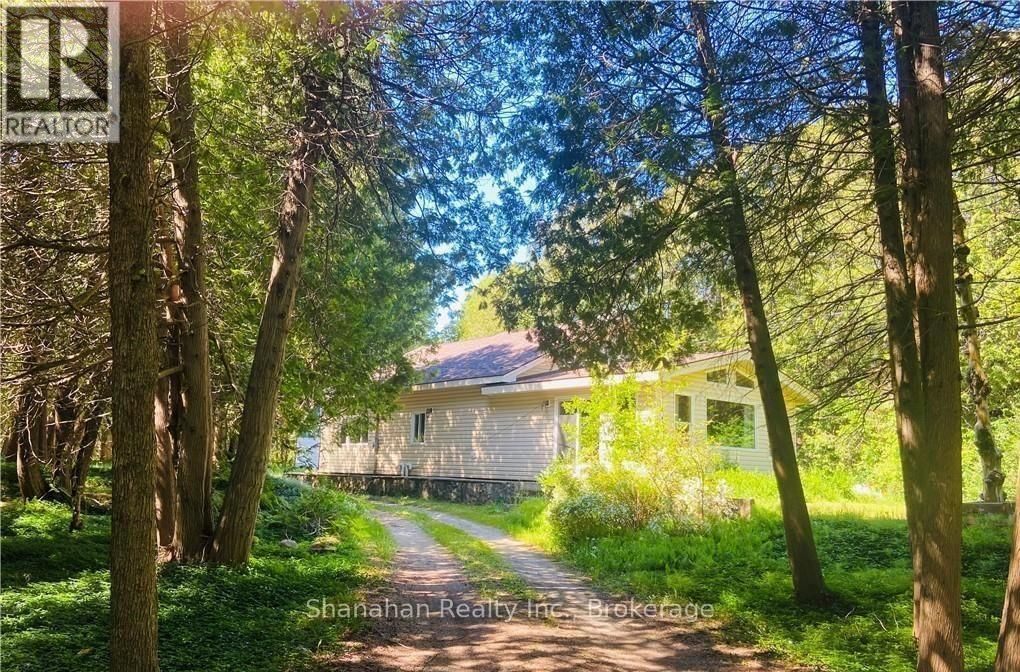 17 LITTLE COVE ROAD SOUTH Image 1