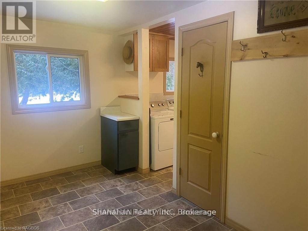 17 LITTLE COVE ROAD SOUTH Image 12