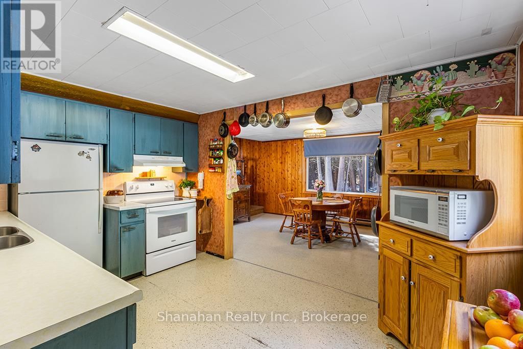 17 LITTLE COVE ROAD SOUTH Image 13