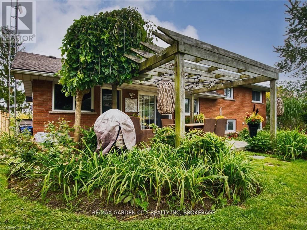 1729 THIRD ST LOUTH Image 40