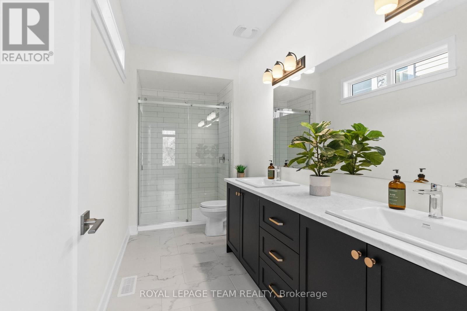 1058 TURNER DRIVE Image 27
