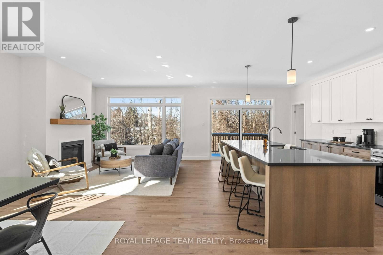 1058 TURNER DRIVE Image 7