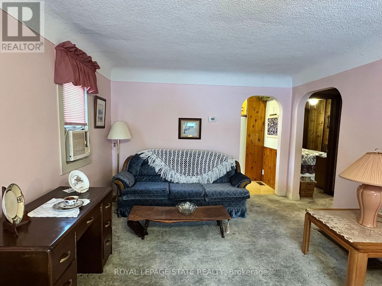415 GRIFFITH STREET Image 14