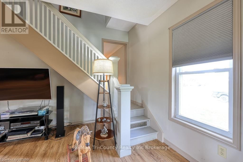 7069 TALBOT TRAIL Image 32