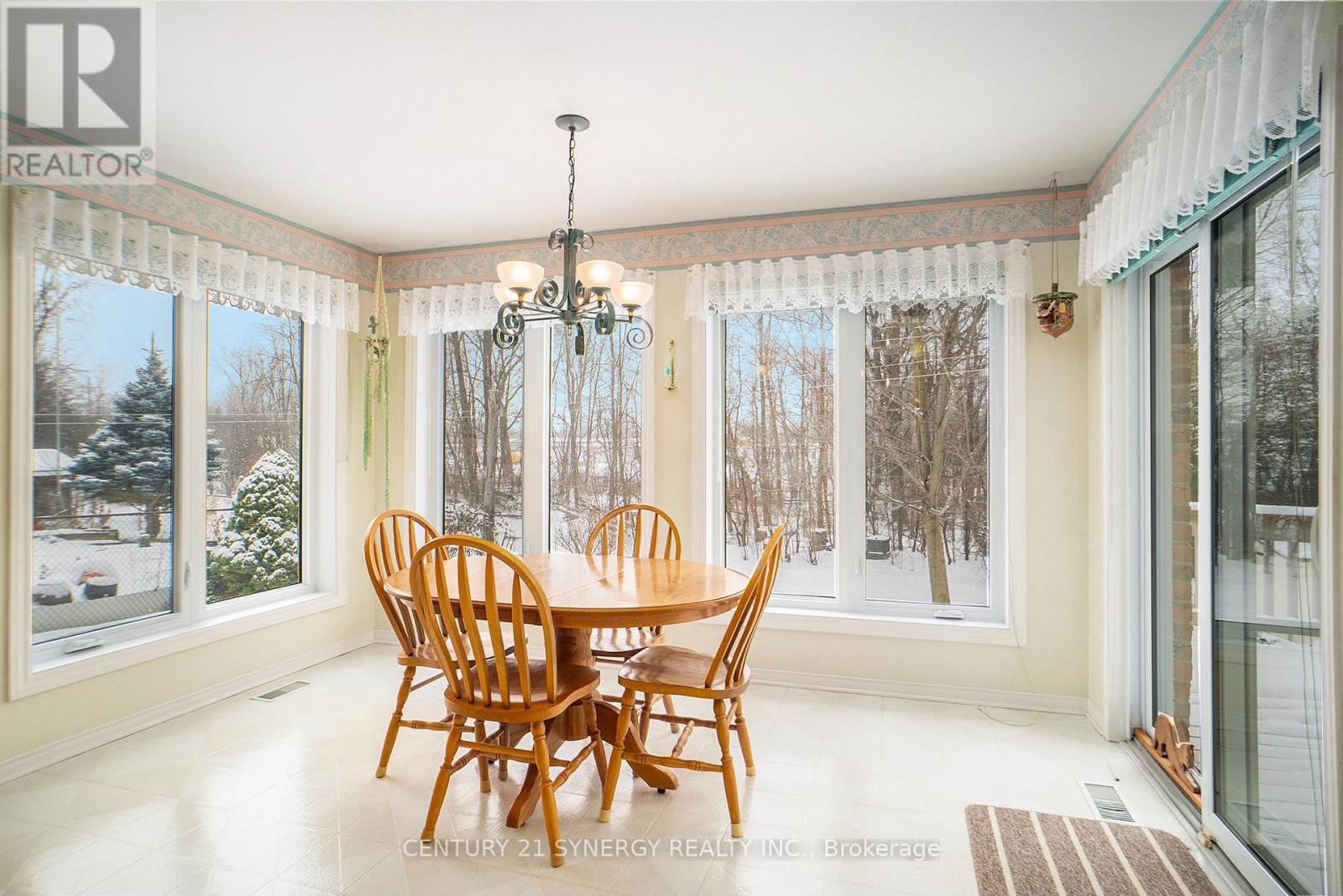 9 DAVIS DRIVE Image 10