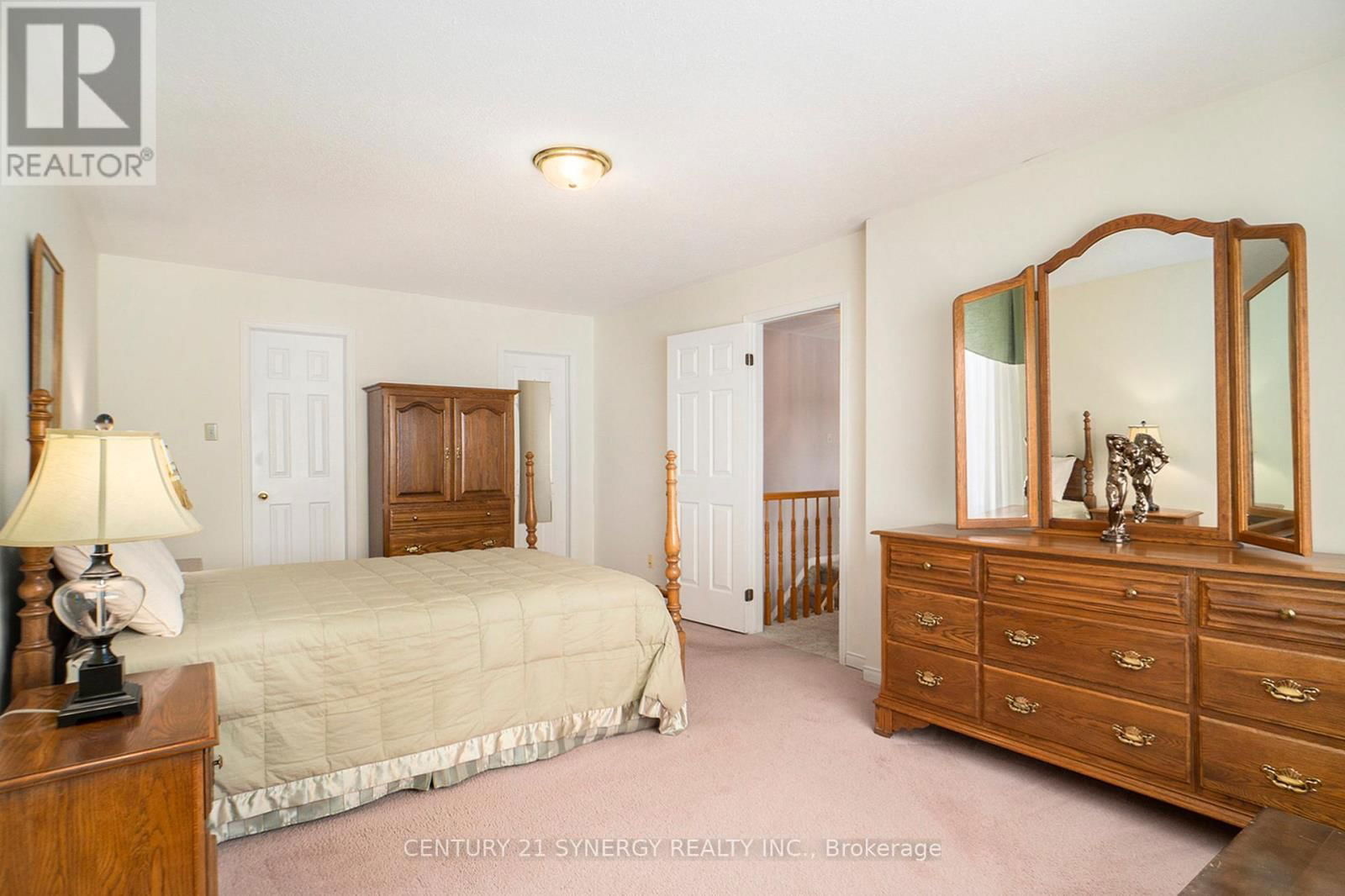 9 DAVIS DRIVE Image 17