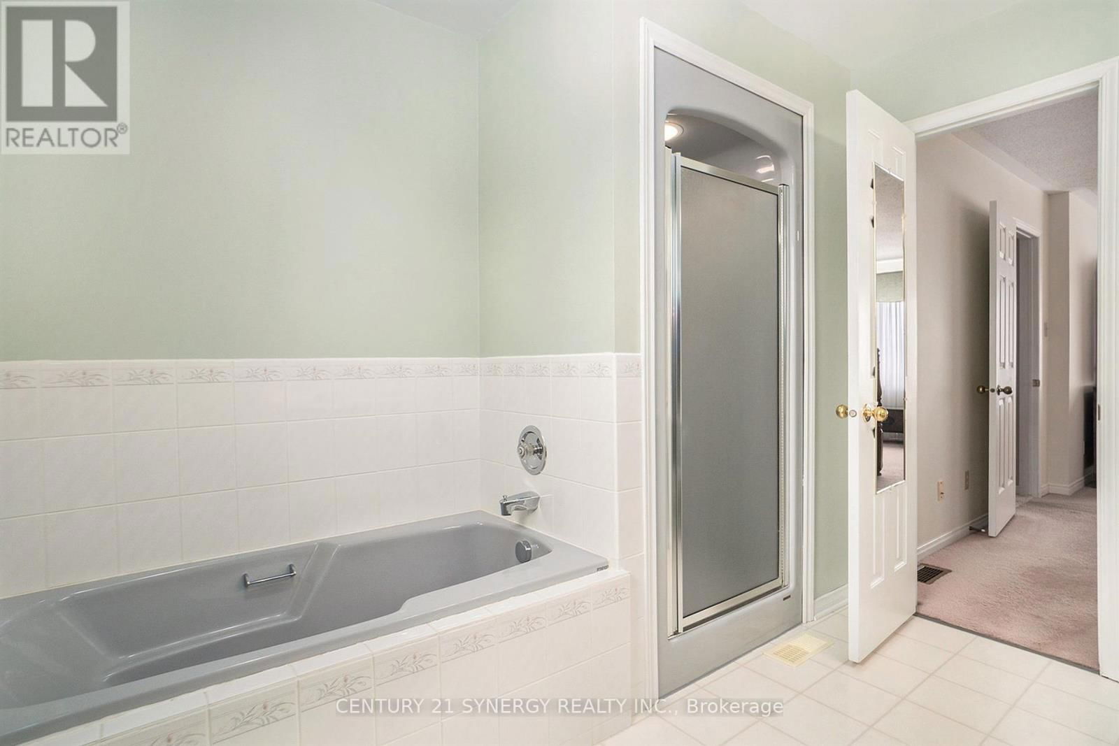 9 DAVIS DRIVE Image 19