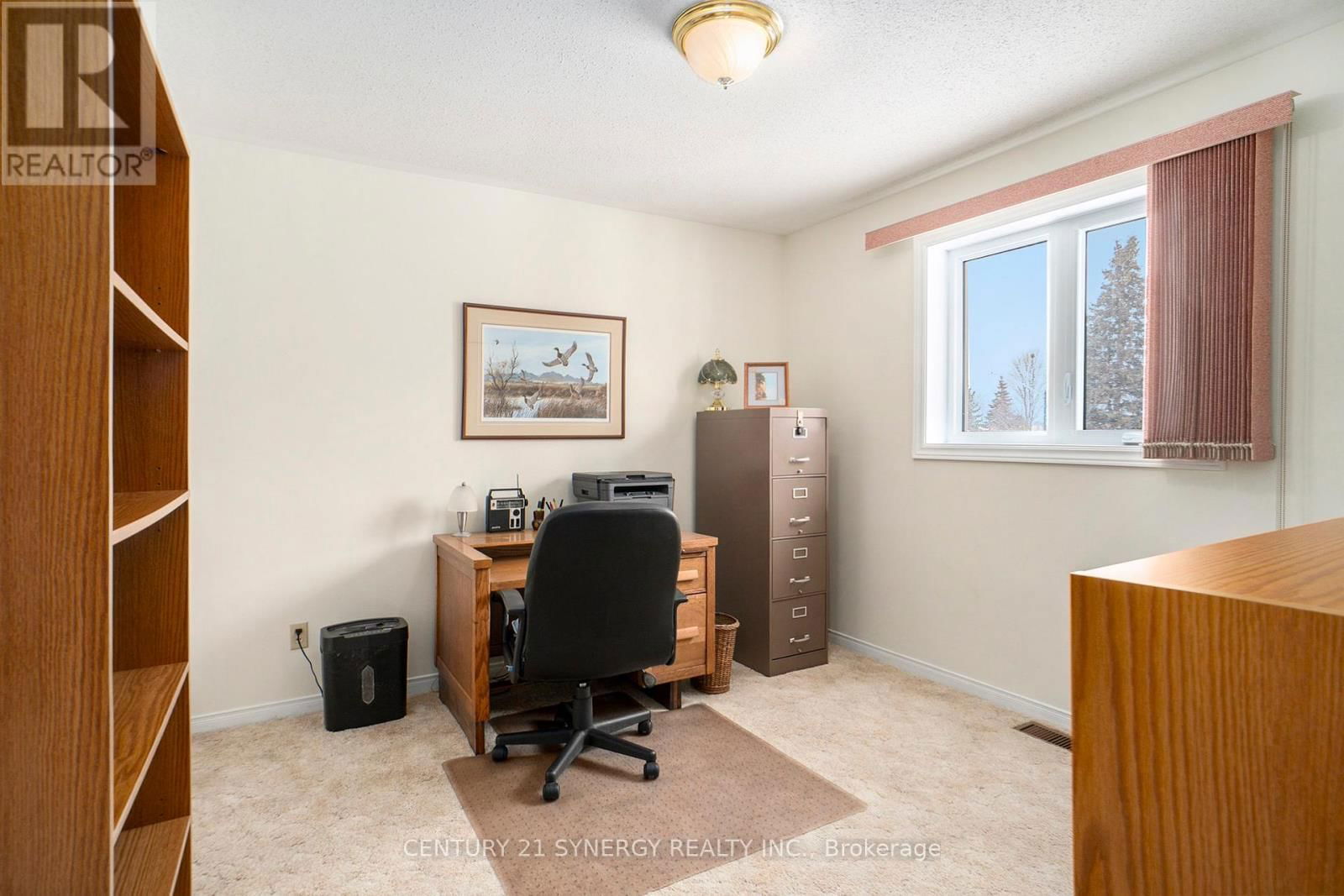 9 DAVIS DRIVE Image 23