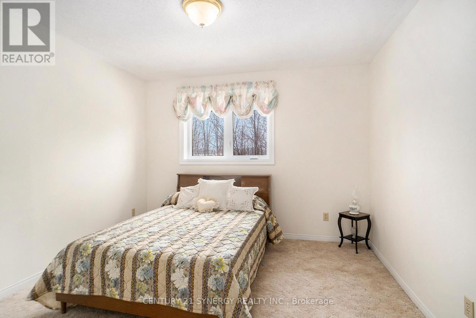 9 DAVIS DRIVE Image 24