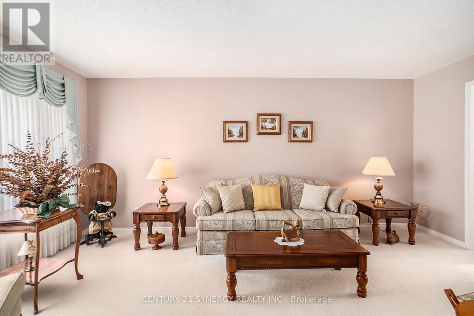 9 DAVIS DRIVE Image 3