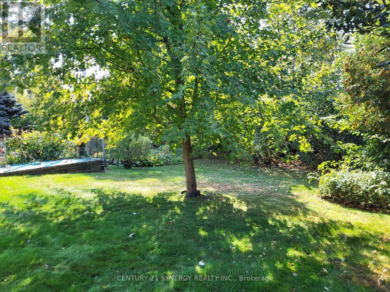 9 DAVIS DRIVE Image 32