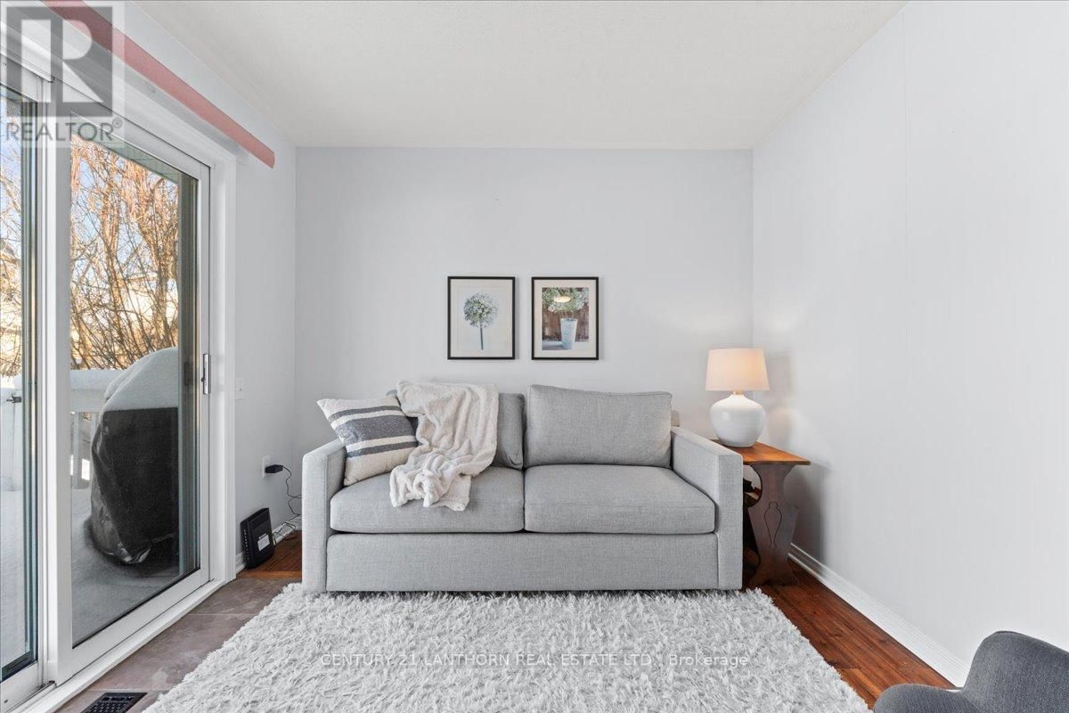 9 REYNOLDS PLACE Image 21