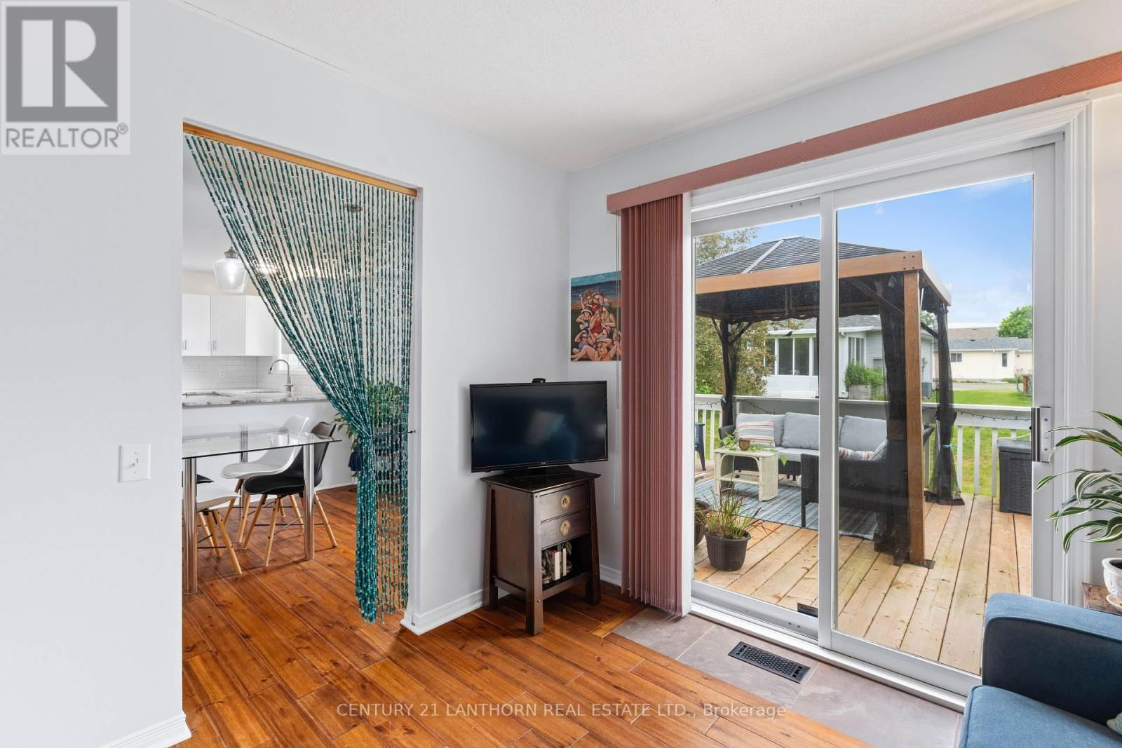 9 REYNOLDS PLACE Image 22