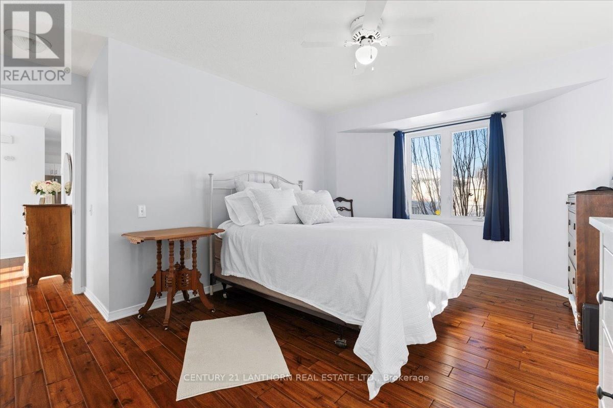 9 REYNOLDS PLACE Image 8
